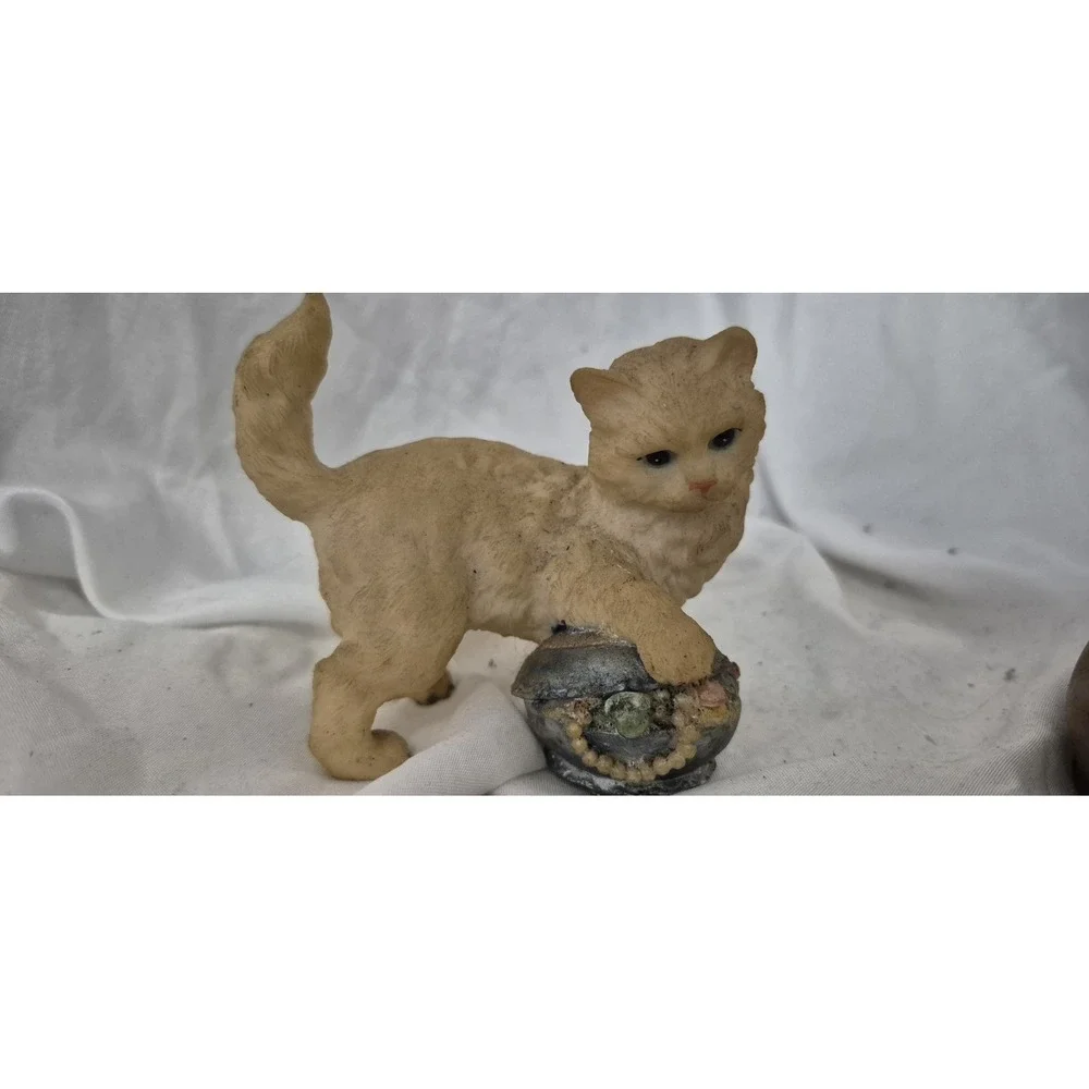 Vintage Cat Figurine Lot | Cats in Shoe + Cute Kitty Decor